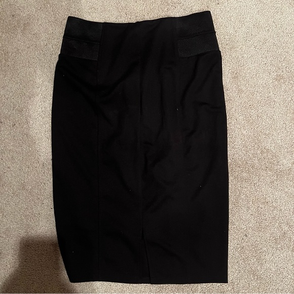 Black, Suzy Shier, Large - Picture 2 of 4